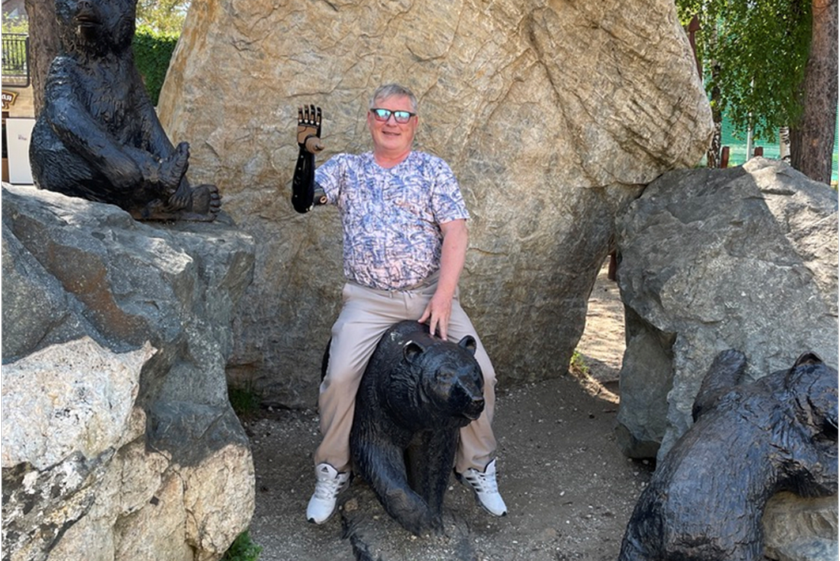 «Конечно, не так, как живой рукой, но все же можно приготовить шашлыки!»